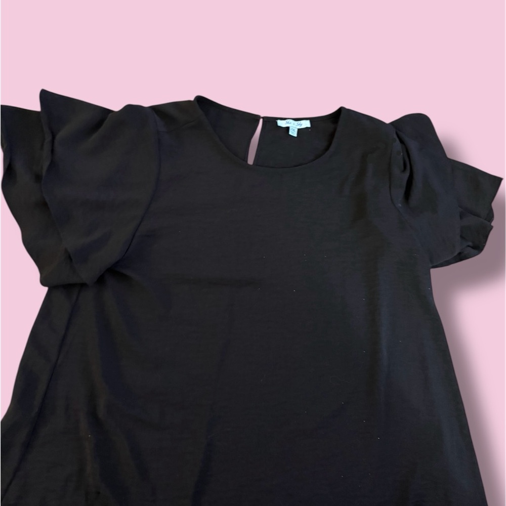 She + Sky Black Flutter Sleeve Blouse